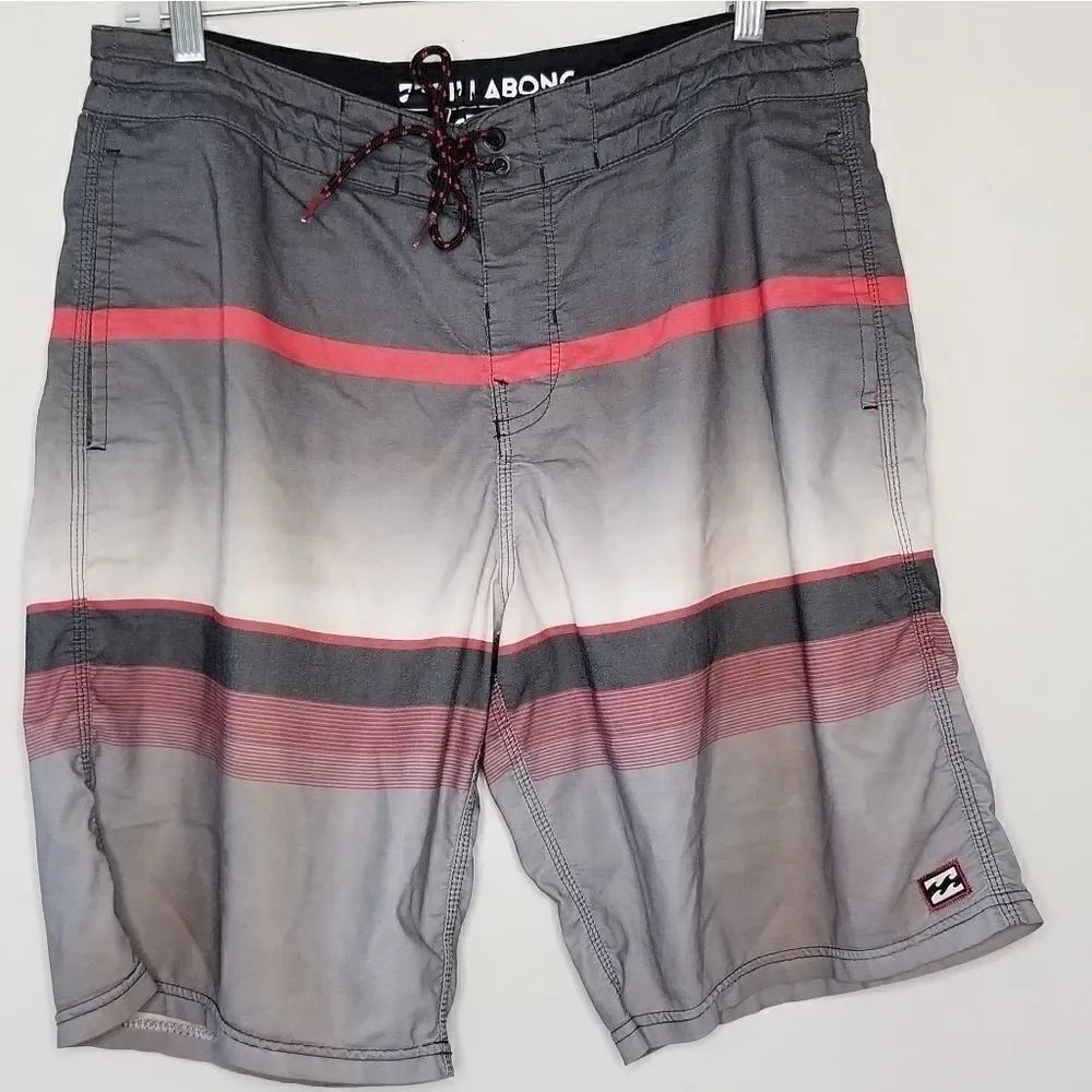 Billabong board shorts low tides zipper pocket